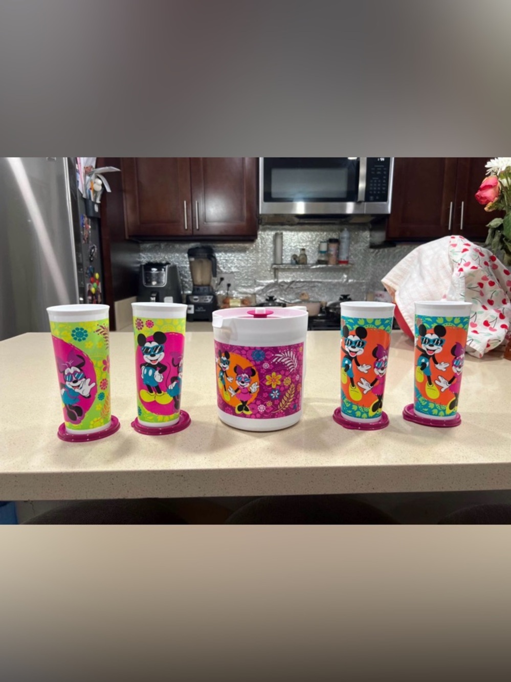 Tupperware Mickey & Minnie Pitcher Set